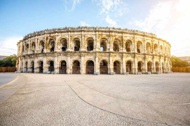 Nîmes